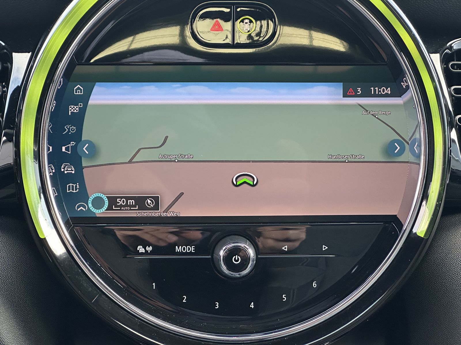 Fahrzeugabbildung MINI Cooper 5-Türer Classic Trim NAV+LED+PANO+KAM+ACC