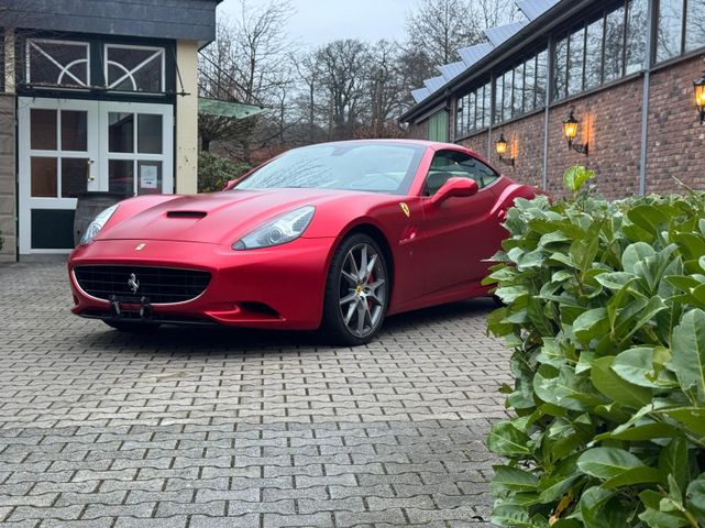 Ferrari California  Rosso Imola 4.3  V8