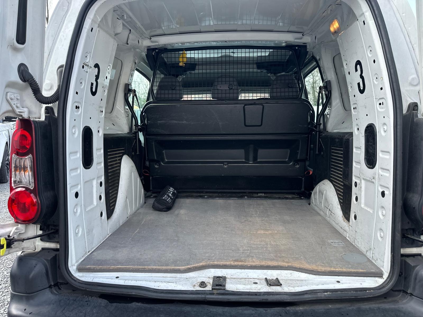 Peugeot Partner Pro L2 Doppelkabine