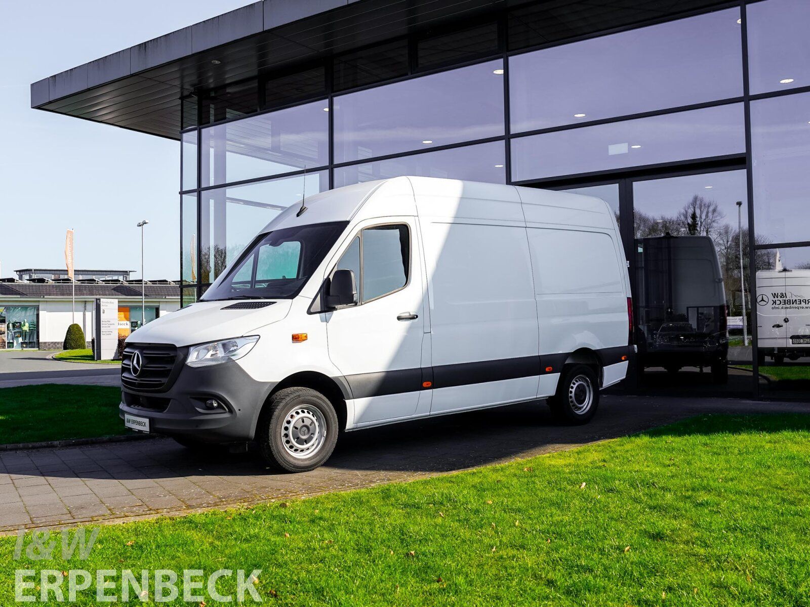 Fahrzeugabbildung Mercedes-Benz Sprinter 317 CDI L2H2 Hochdach 9G 360°-Kamera
