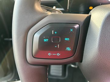 Ford Explorer Select RWD