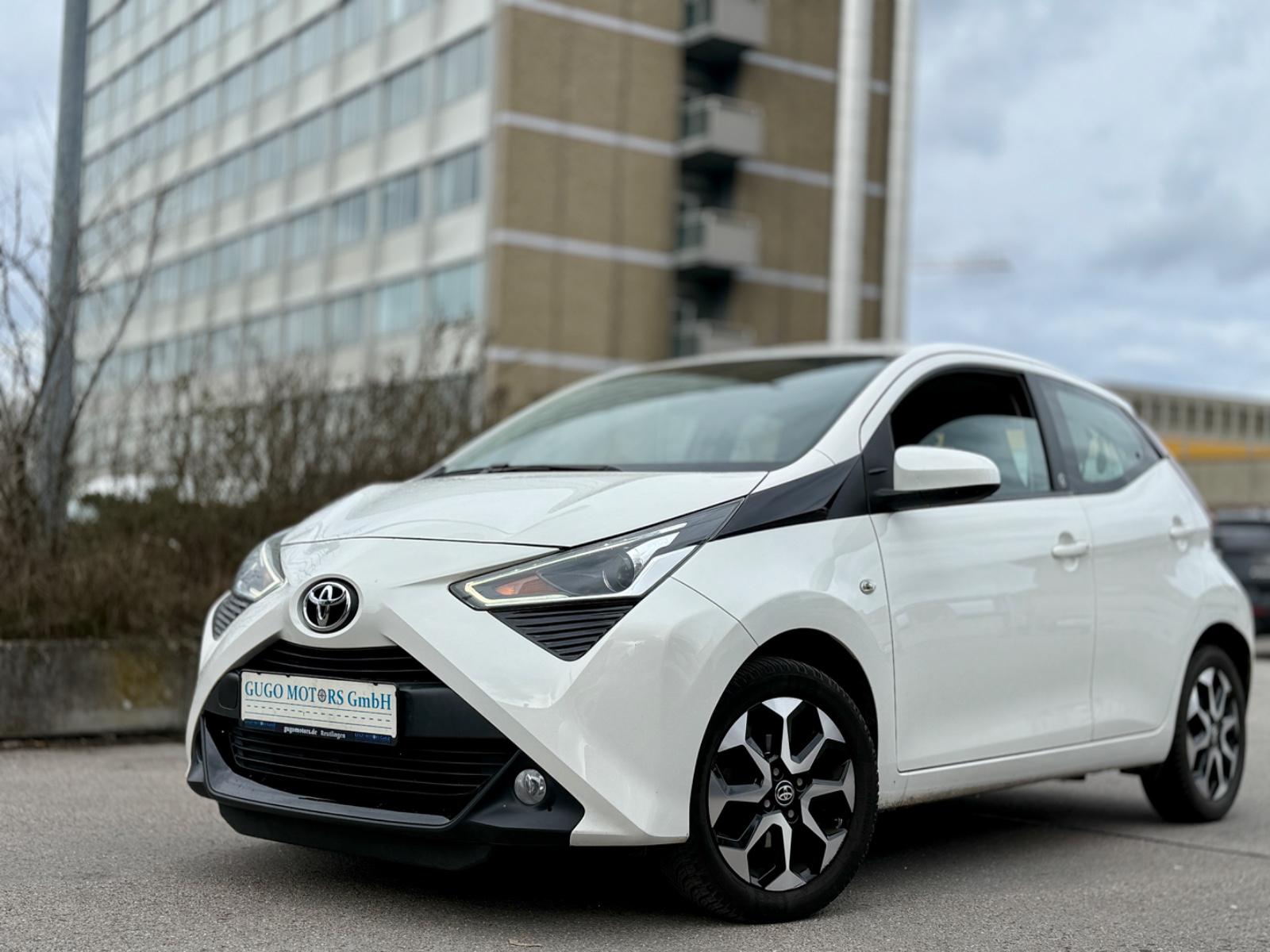 Toyota AYGO X  x-play Team D KAMERA