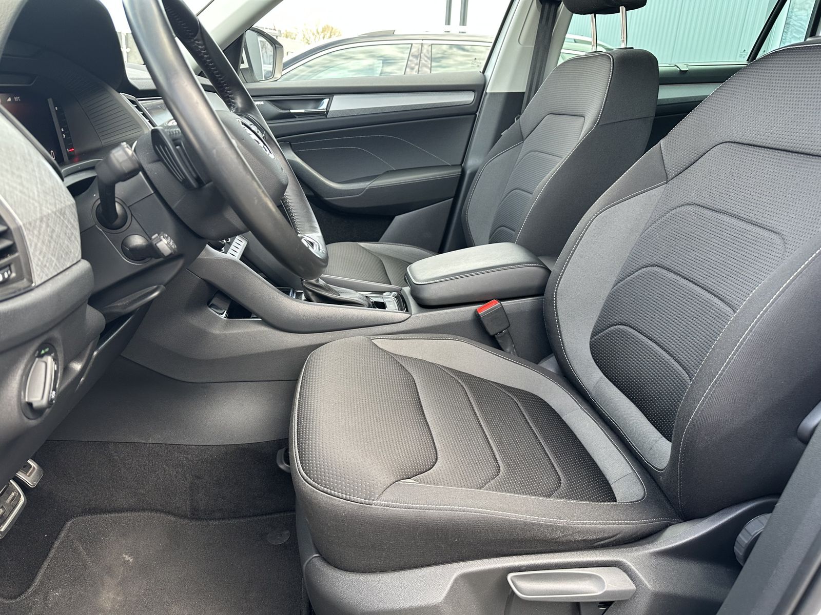 Fahrzeugabbildung SKODA Kodiaq 2.0 TDI DSG Tour 4x4 NAV+LED+AHK+360°+VC