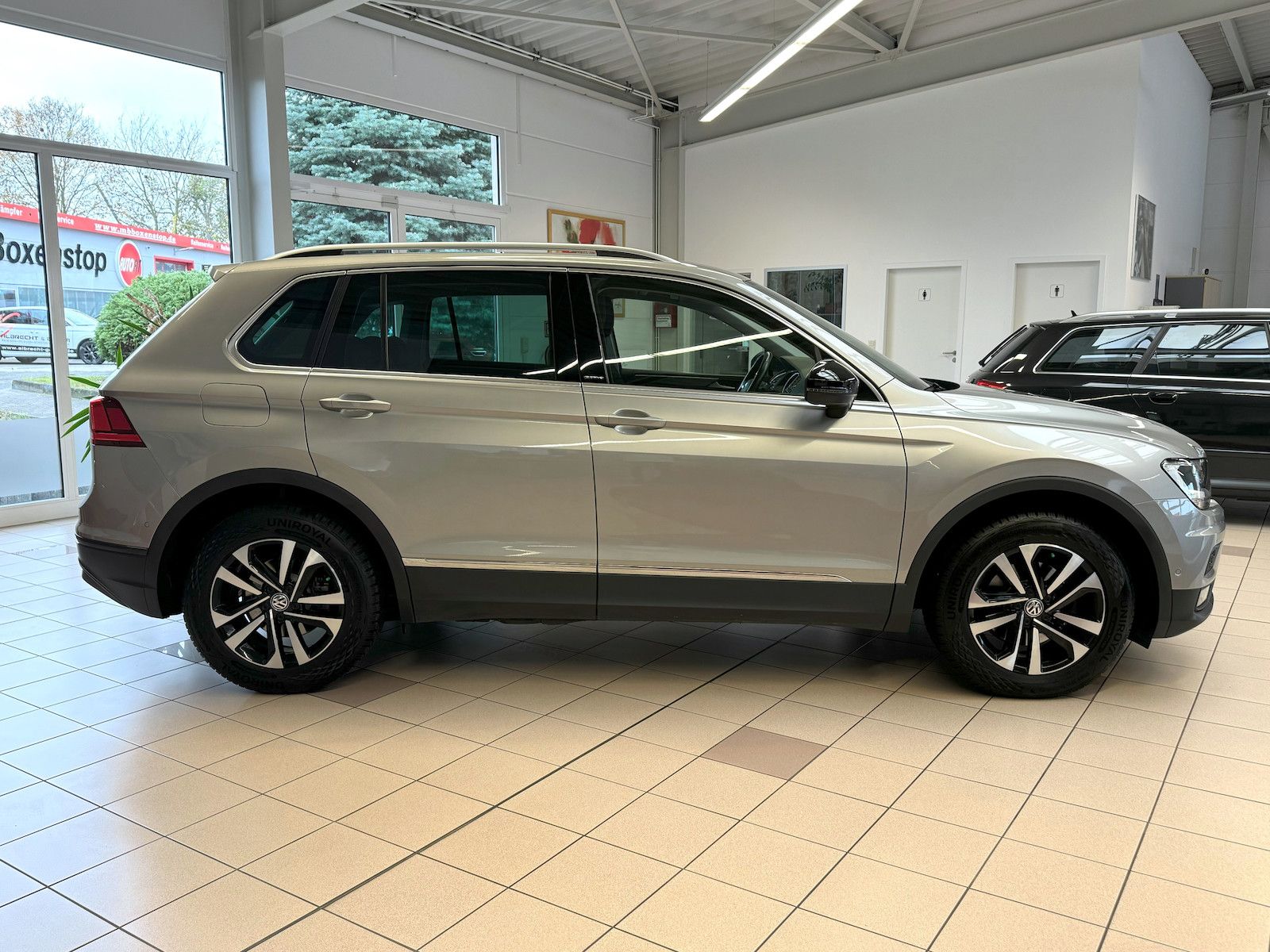 Fahrzeugabbildung Volkswagen Tiguan 1.5 TSI DSG IQ /Navi/Shz/Spur/ACC/VZE/Ahk