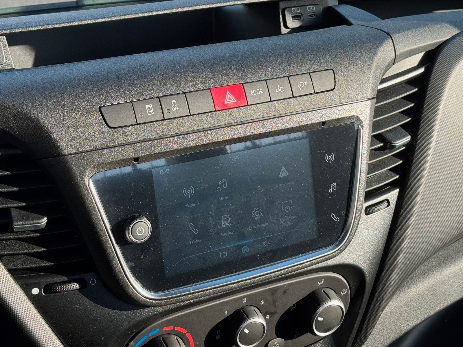 Fahrzeugabbildung Iveco Daily 60C16 HA8 3.0L A8 *R.3.450mm*Automatik*AHK