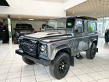 Land Rover Defender 90 TD4 EURO 5, 1.Hand Black Design - Land Rover Defender in Mainz