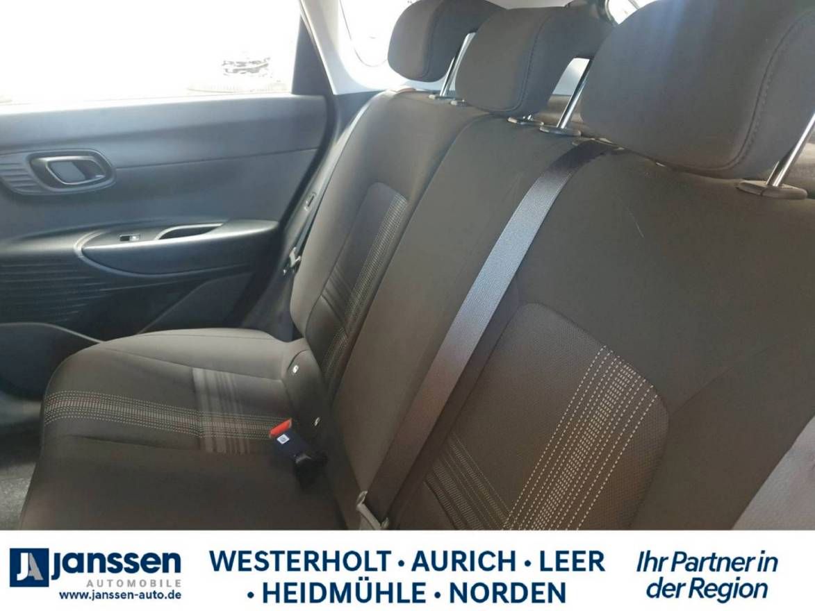 Fahrzeugabbildung Hyundai BAYON Select Winterpaket,PDC hinten,Klima,Start