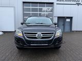 Volkswagen Tiguan Track & Field 4Motion - Volkswagen Tiguan: Track Field