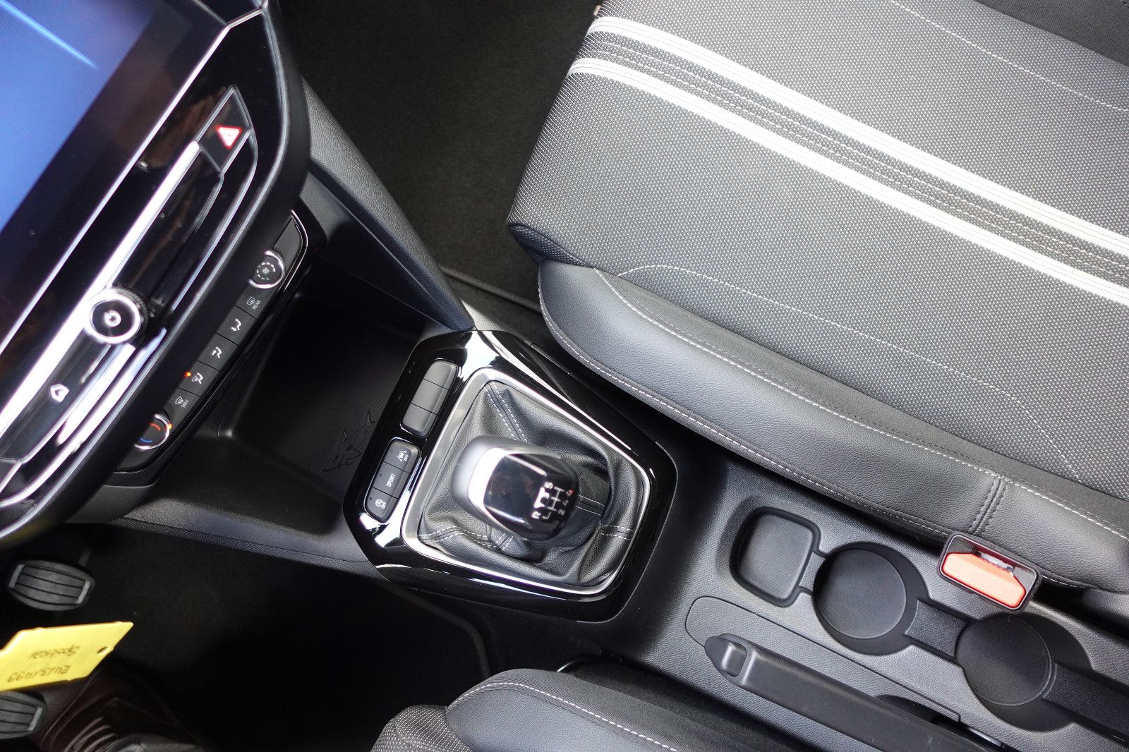Fahrzeugabbildung Opel Corsa GS 1.2T,Kamera,Sitzhzg,Allwetter,LED,DAB+