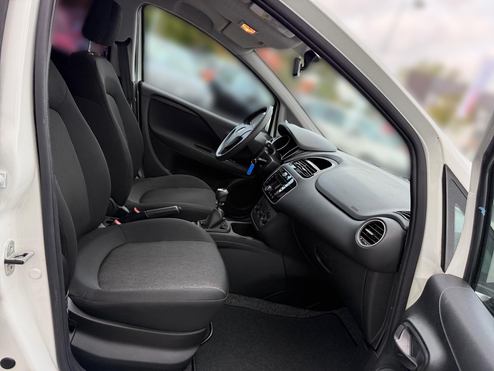 Fiat Punto 1.2 Young Klima Tagfahrlicht