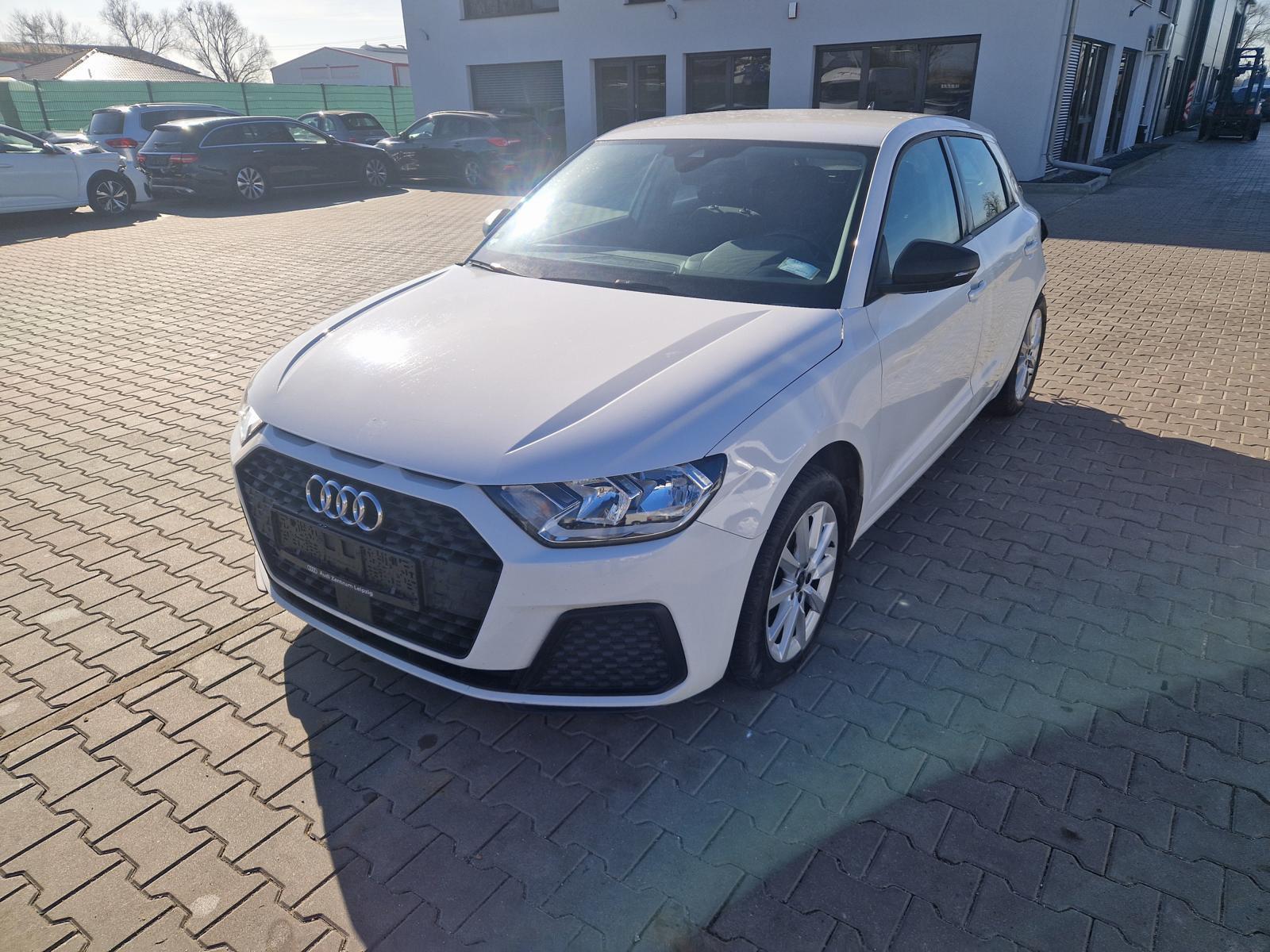 Audi A1 1.0 TFSI 25 TFSI basis