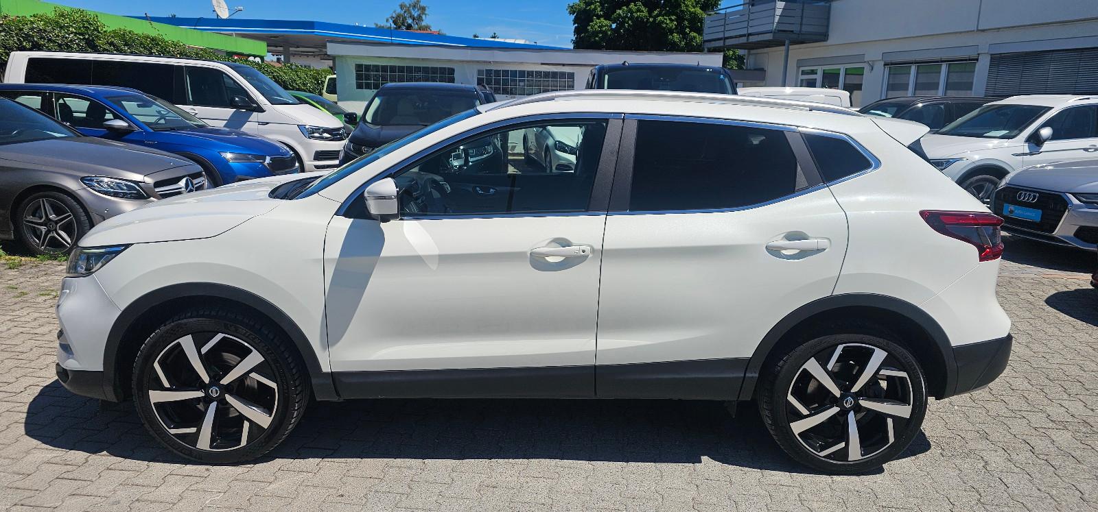 Nissan Qashqai*1.3*Tekna*Leder*KeyGo*360°*LED*NAVI*SHZ*