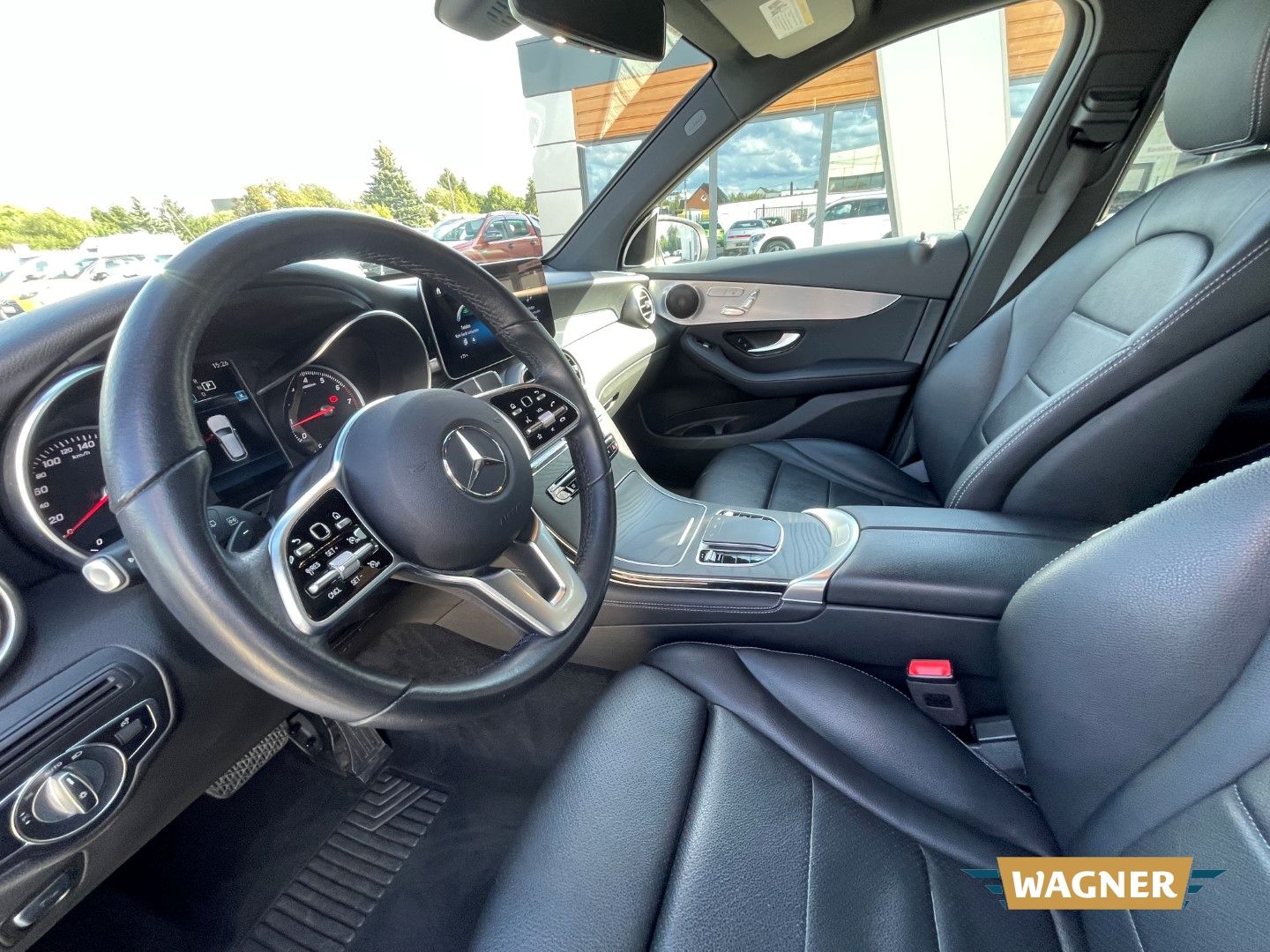 Fahrzeugabbildung Mercedes-Benz GLC 300 Sitzheizung Memory Sitze el.Heckklappe