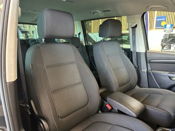 MYAUTOCENTER – Gebraucht- und Jahreswagen mit Werkstattservice in Pfaffenhofen Seat Alhambra *FR-Line*AHK*7-SITZER*BI-XENON*2-ZONEN*