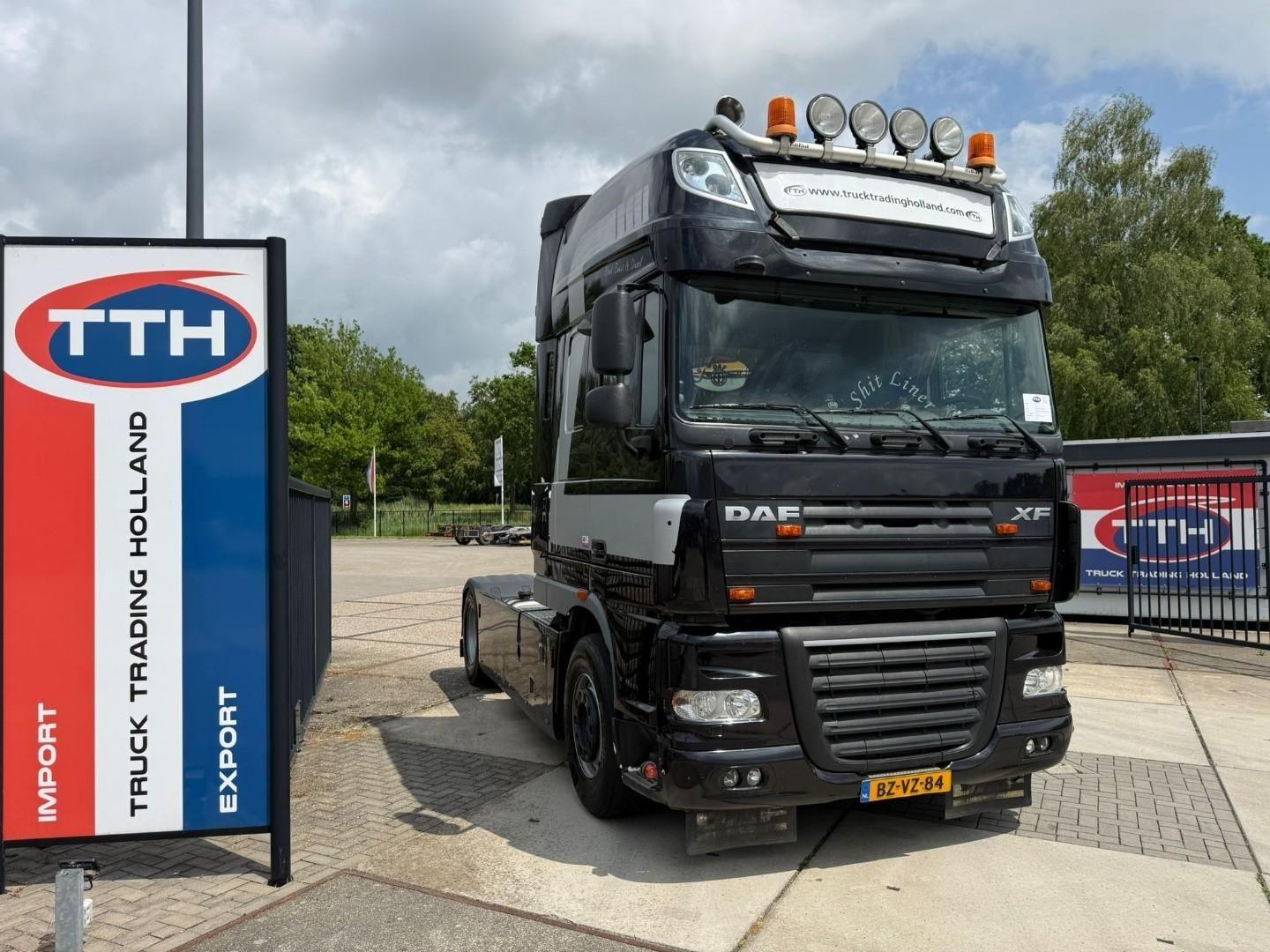 DAF XF105.460 SuperSpaceCab Euro5 EEV NL Truck Hydra