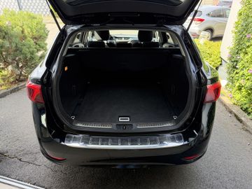 Toyota Avensis - 8