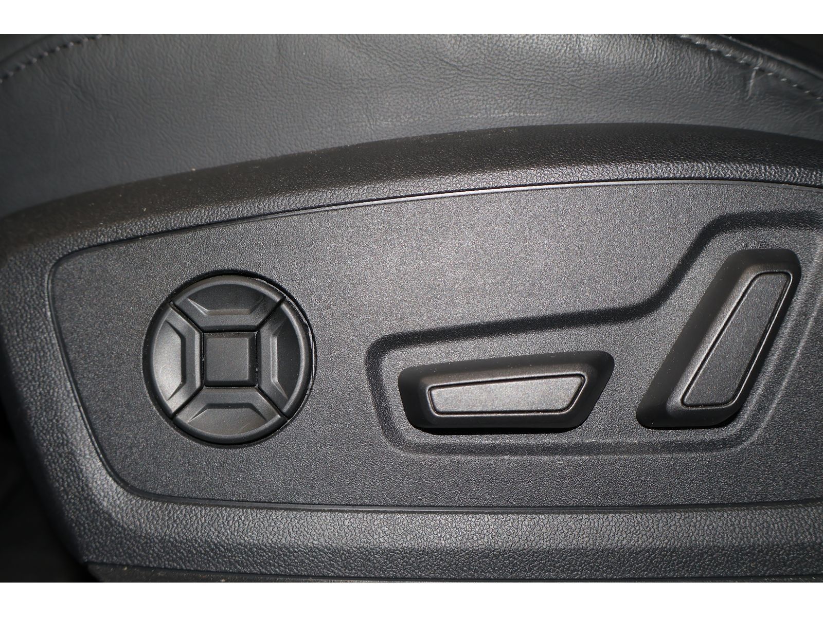 Audi Q8 e-tron - Bild 19