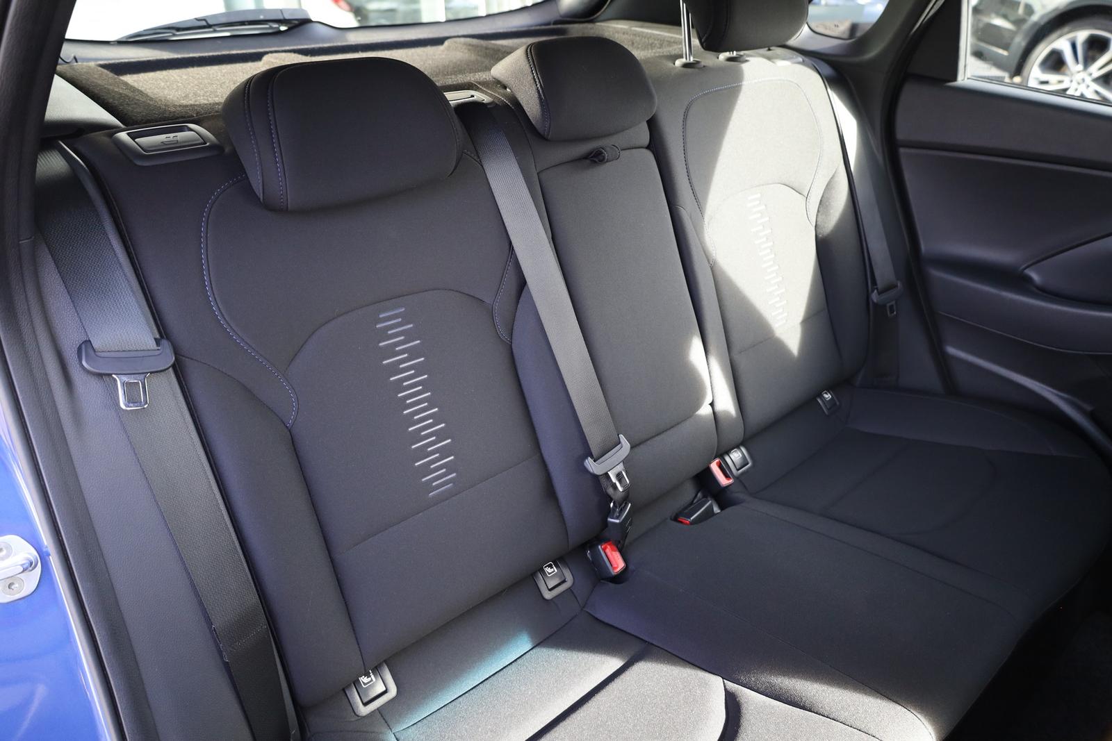 Hyundai i30 1.4 T-GDI Passion + LED Navi Kamera DAB USB
