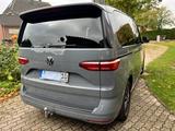Volkswagen T7 Multivan TDI Life DSG, IQ-Light, SHZ, AHK - VW T7 von privat