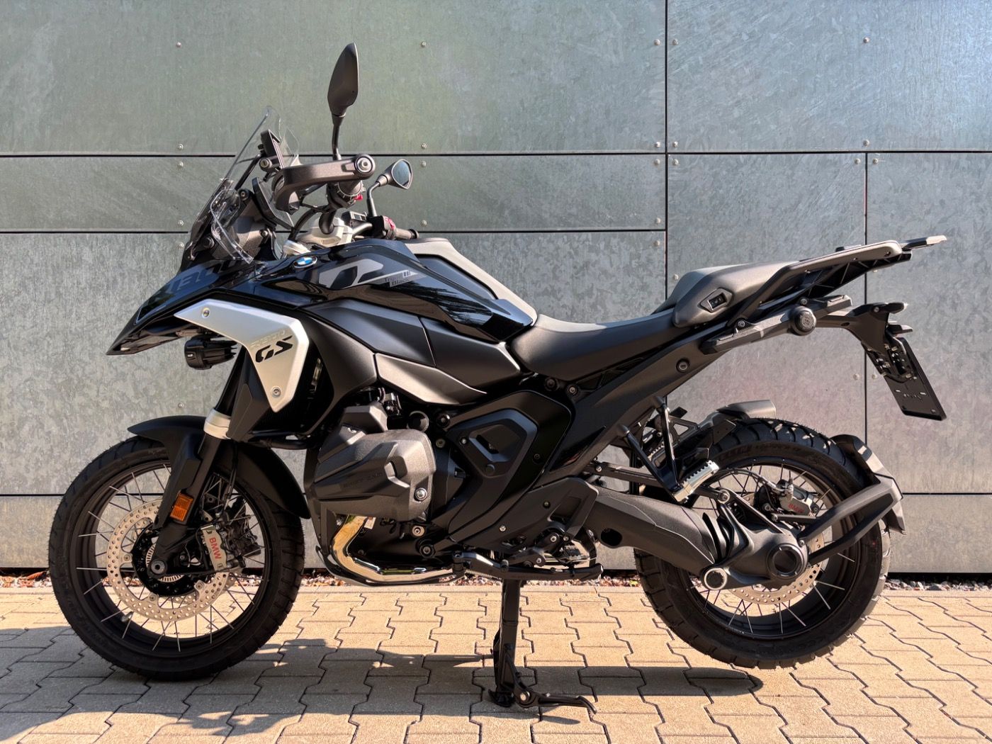 Fahrzeugabbildung BMW R 1300 GS Triple Black ASA inkl. Zubehörgutschei