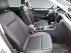 VW Passat Variant 2.0TDI Trendline Taxi DSG Nav Shz VW Passat Variant 2.0TDI Trendline Taxi DSG Nav Shz