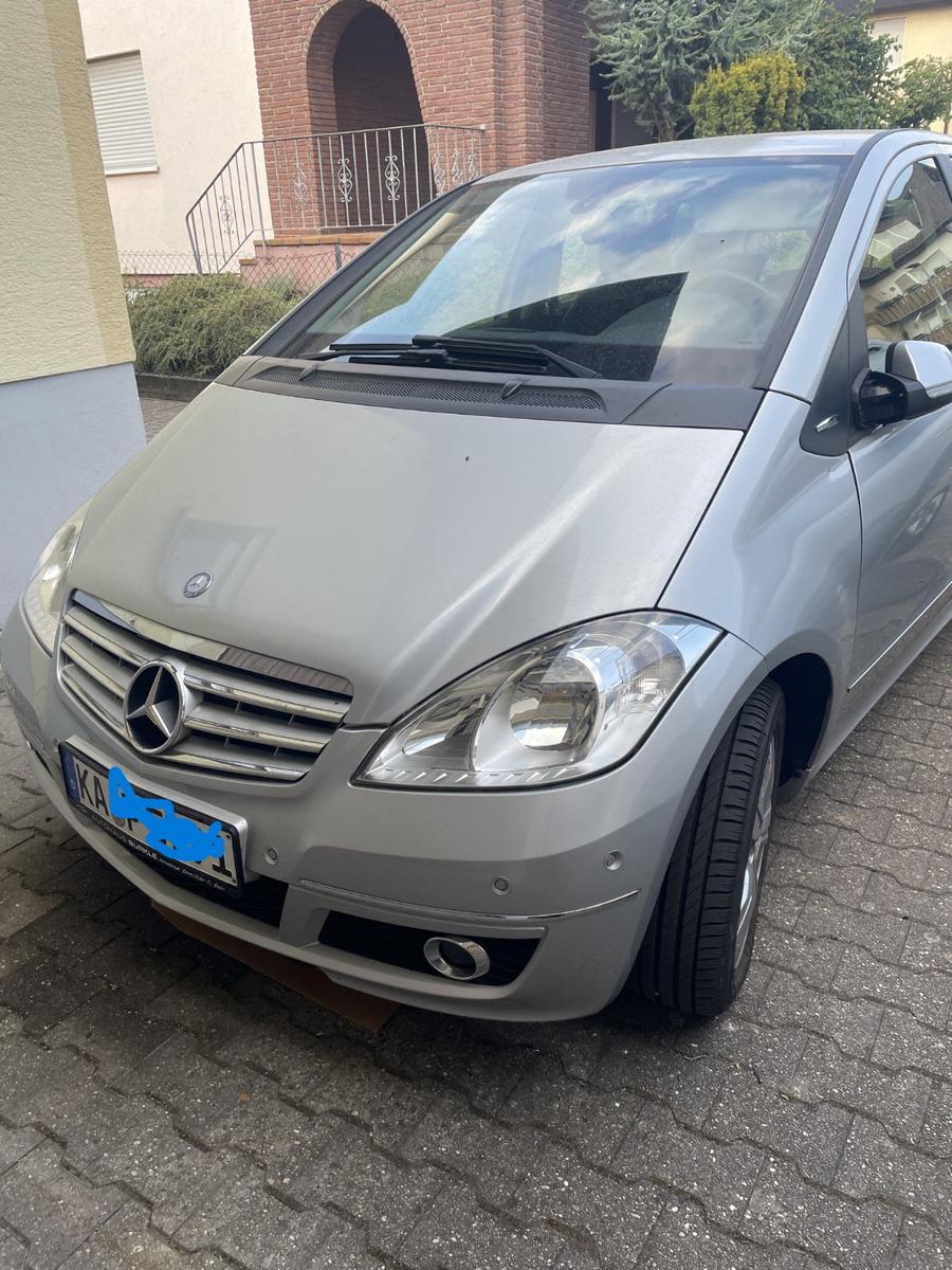 Mercedes-Benz A200, 2009