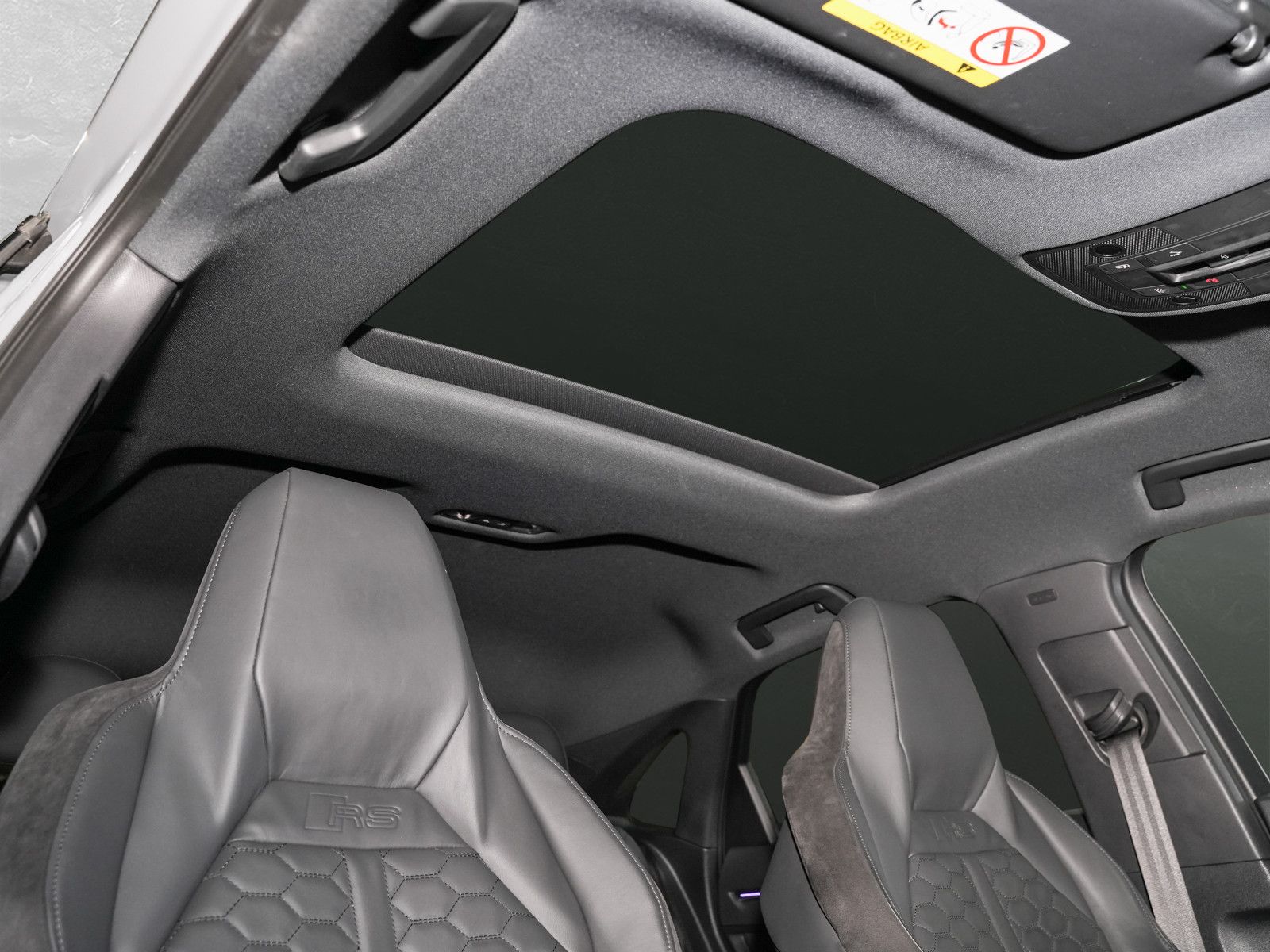 Fahrzeugabbildung Audi RSQ3 Sportback - RS-Sitze|21Zoll|RS-AGA|B&O