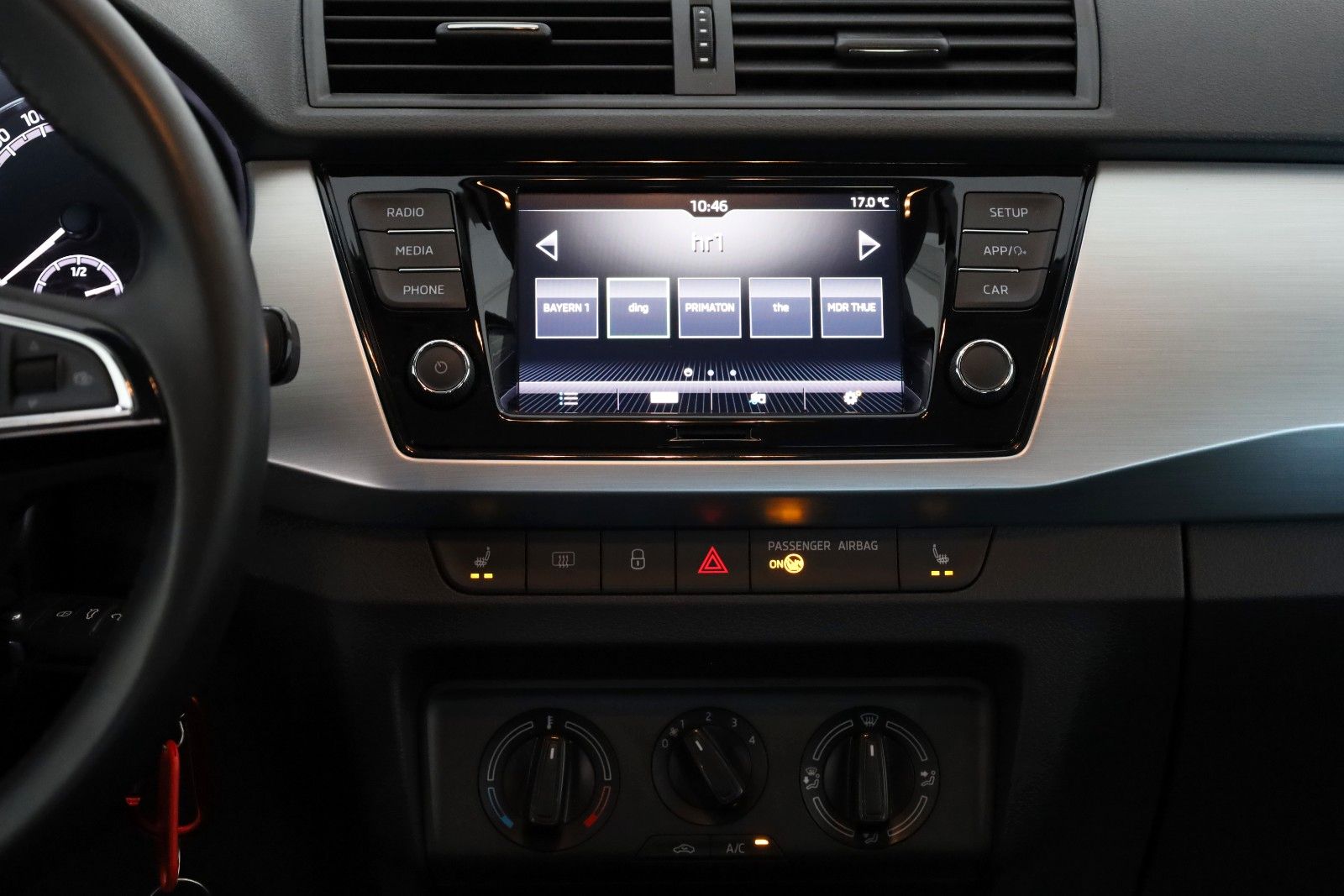 Fahrzeugabbildung SKODA Fabia Combi Ambition SH,PDC,Kamera,Apple CarPlay