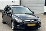 Hyundai i30 Kombi 1.6 CRDi  Modell 2012  E... - Hyundai i30 aus 2012 mit Diesel-Antrieb: Kombi