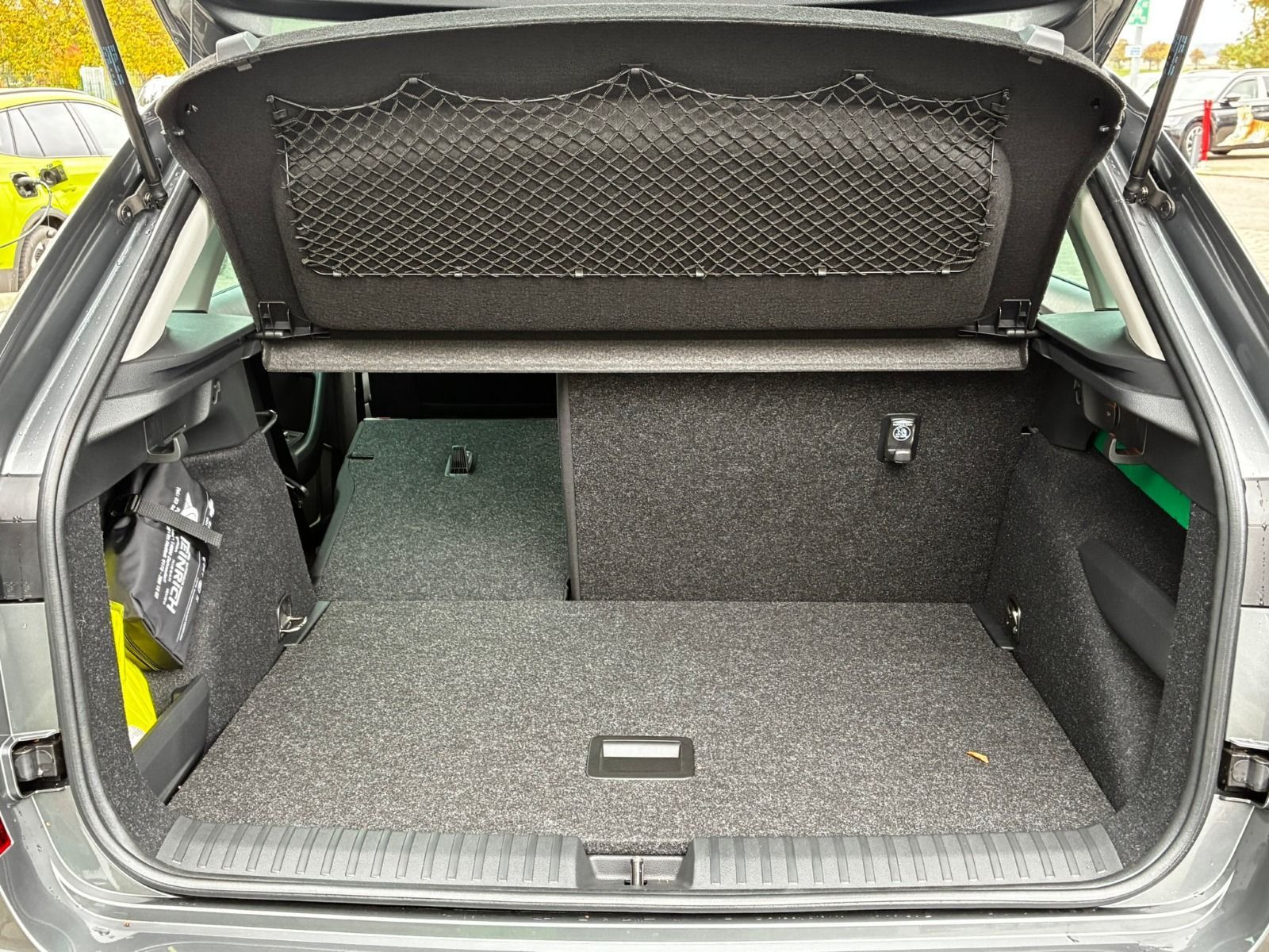 Fahrzeugabbildung SKODA Kamiq Selection 115PS DSG*RFK*PDC*LED*SmartLink