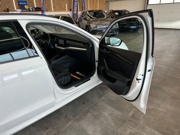 MYAUTOCENTER – Gebraucht- und Jahreswagen mit Werkstattservice in Pfaffenhofen Skoda Octavia Combi Clever iV *LED*Virtuel*Kamera*