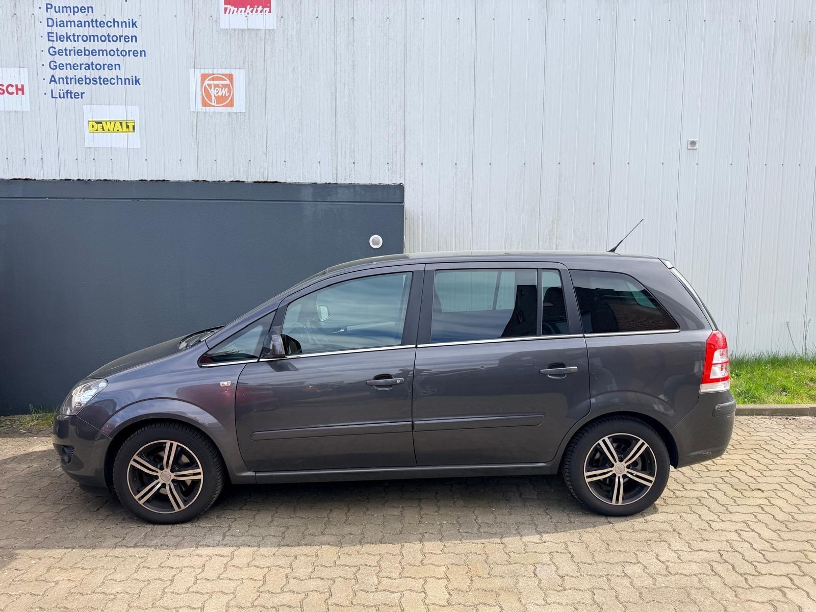 Opel Zafira B Design Edition