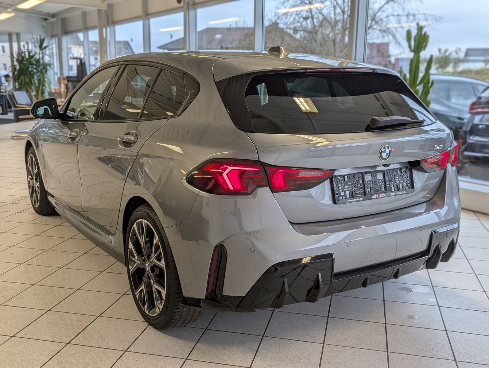 BMW 120 i M-Sport LED-Adaptiv AHK Kamera 18" - Image 5