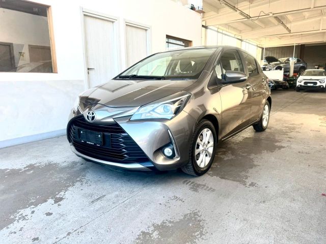 Toyota Yaris 1.0 72 CV 5 porte Lounge Neopatenta