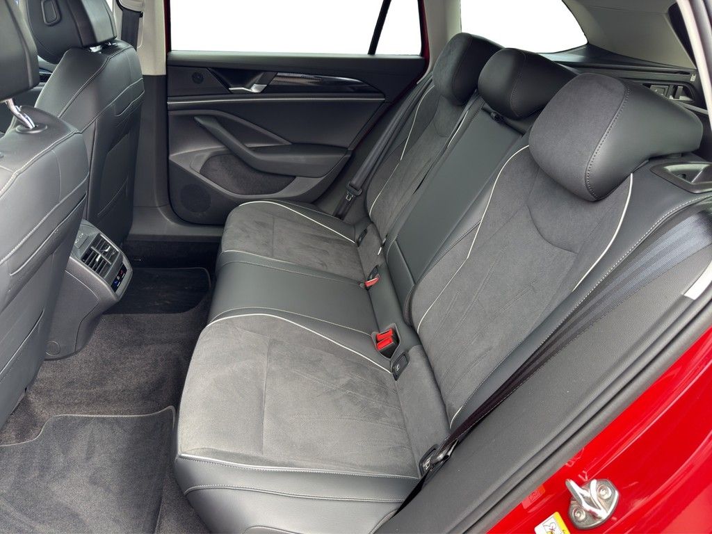 Volkswagen Passat Variant - Bild 24