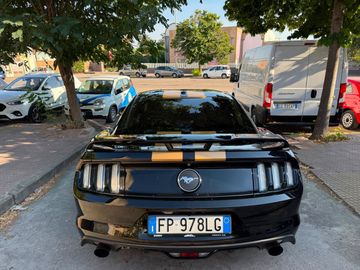 Ford Mustang - 7