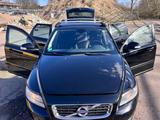 Volvo V50 Drive Start-Stop - Volvo V50: Drive