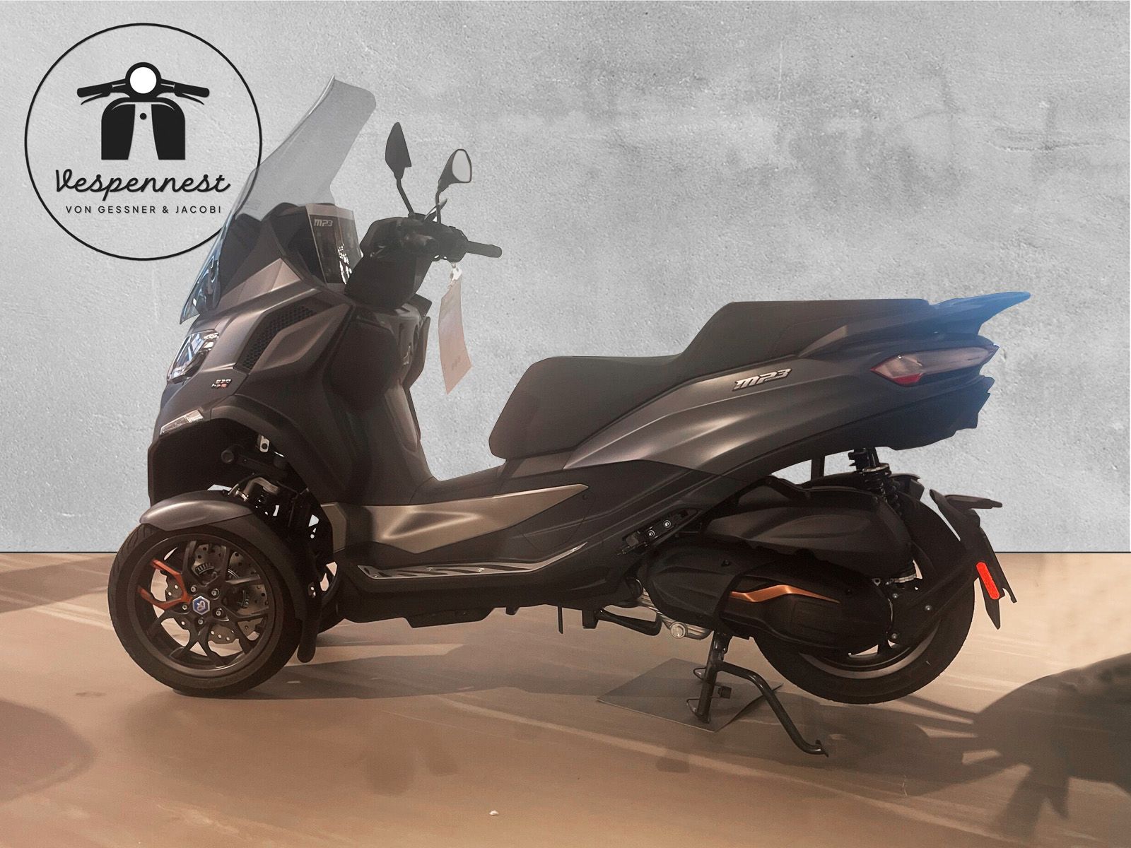 Fahrzeugabbildung Piaggio MP3 530 HPE Exclusive Grey Titanio