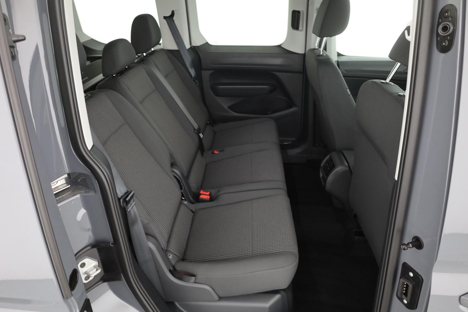 Volkswagen Caddy 1.5 TSI DSG LED ACC Kamera AHK