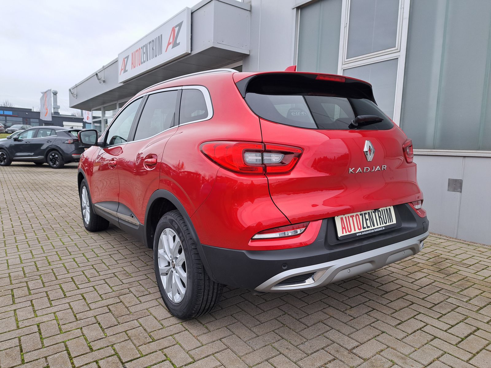 Fahrzeugabbildung Renault Kadjar Limited DeLuxe TCe 140 AUTOMATIK LED NAVI