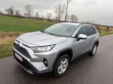 Toyota RAV 4 RAV4 Hybrid 4x2 Club - Toyota RAV 4 Gebrauchtwagen in Berlin