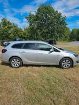 Opel Astra Sports Tourer 1.4 Turbo Exklusiv 103 A... - Opel: E10