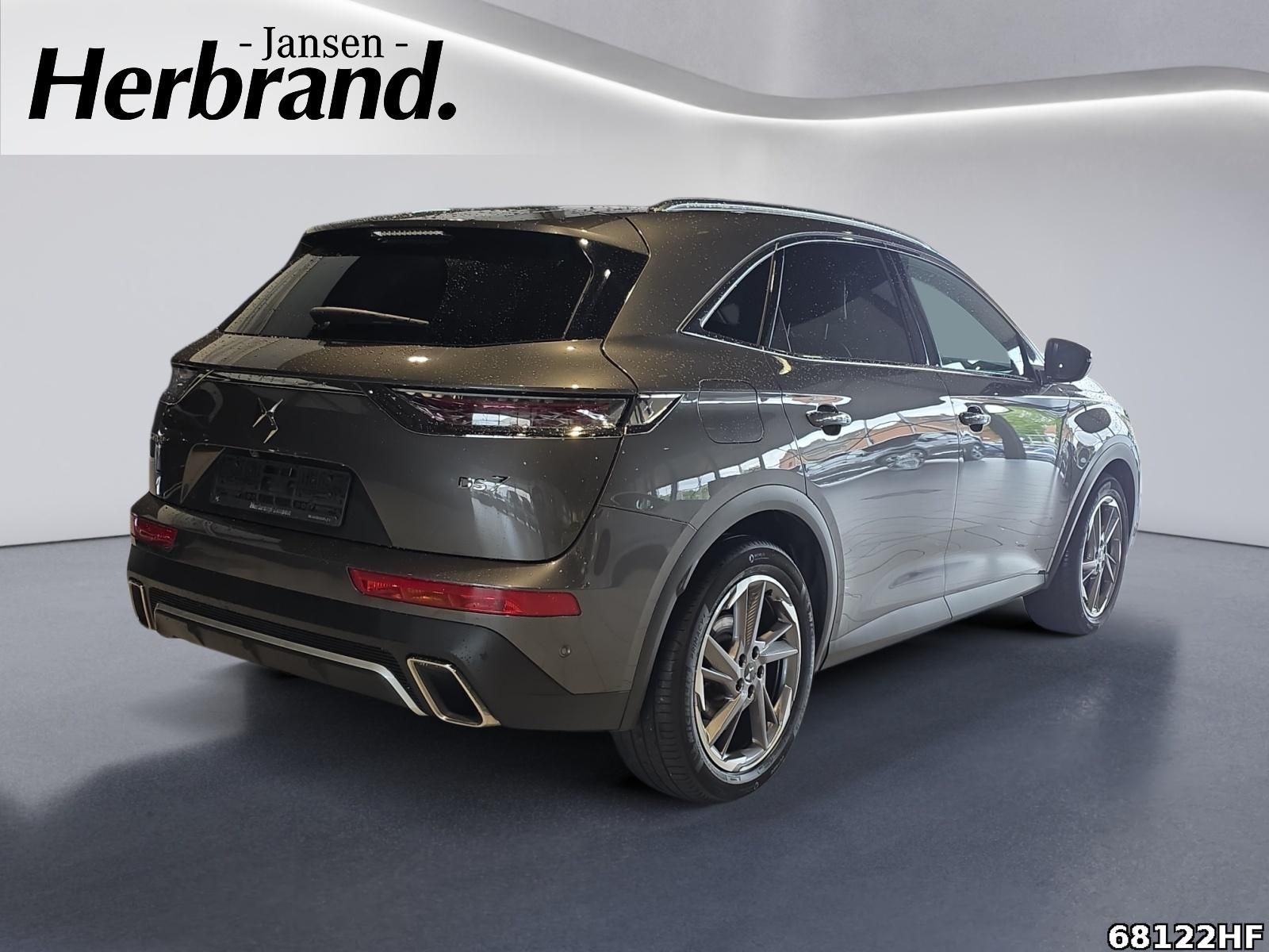 Fahrzeugabbildung DS Automobiles DS7 Crossback E-Tense 300 Rivoli +FOCAL+LED+