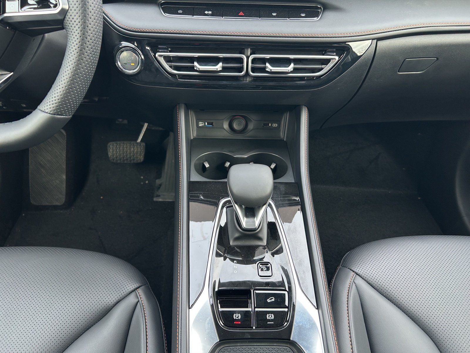 Fahrzeugabbildung MG HS PHEV Luxury