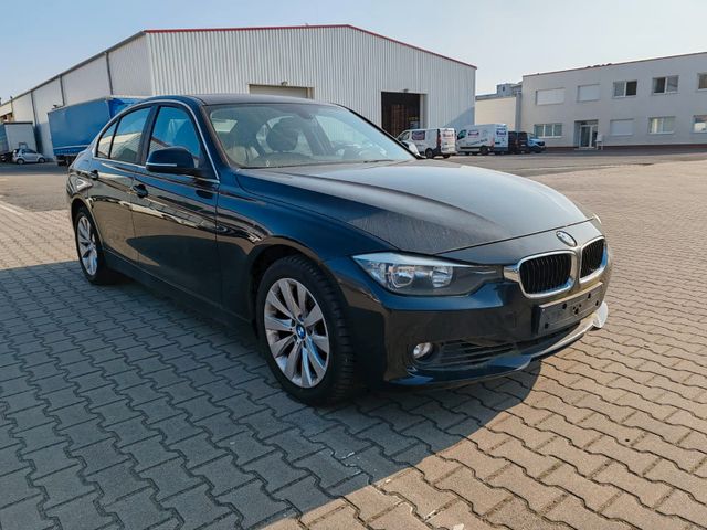 BMW 320 Sportpaket -Aut. 11700Netto 18Zoll Leder