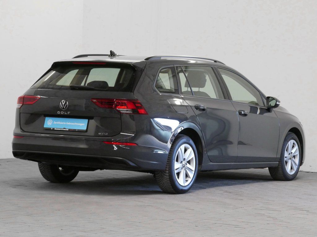 Fahrzeugabbildung Volkswagen Golf Variant 1.0 eTSI Life Keyless SHZ AppConnec