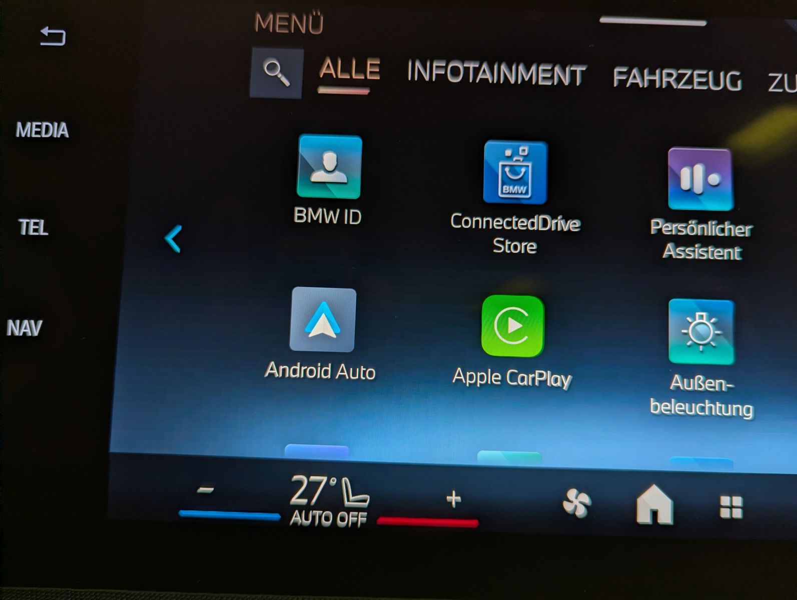 BMW 218 Active Tourer d Panoramadach Kamera AHK - Image 24