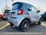 Smart ForTwo Brabus Xclusive 90PS/AUTOM/LEDER/NAVI/2H - Smart mit Benzin-Antrieb