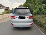 Ssangyong Rodius 2.2 Diesel e-XDi 220 Turismo 2WD Turismo - Ssangyong Rodius: Xdi