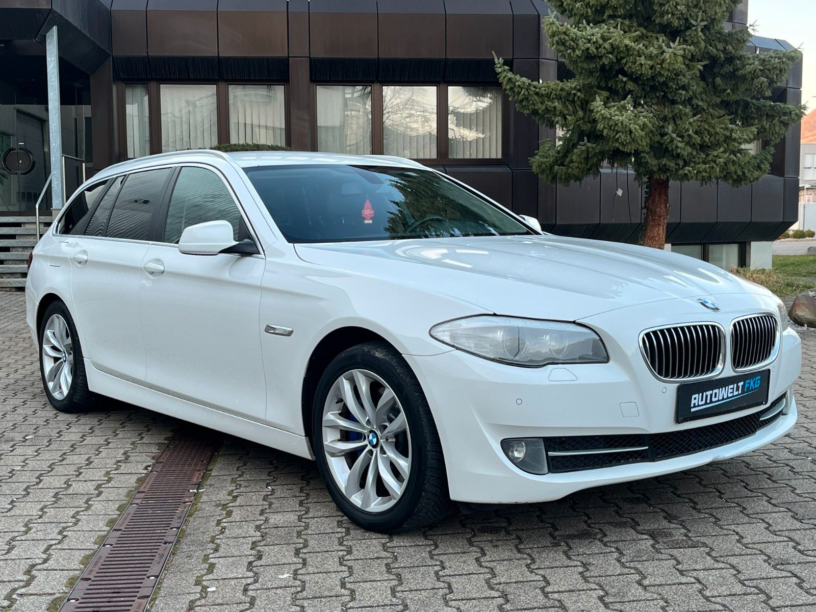 BMW 525 - 1